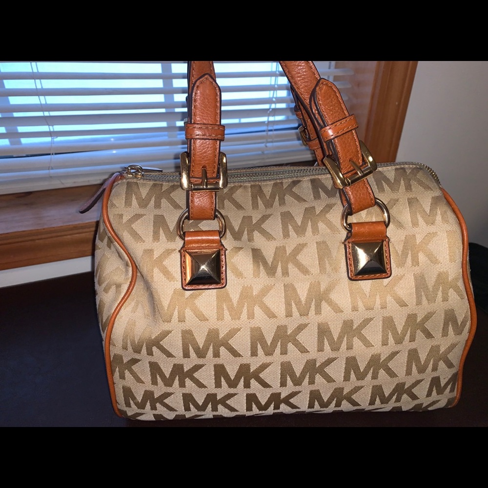 Michael Kors Hand Bag